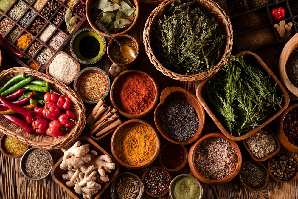 Can Dogs Taste Spice? Vet-Verified Facts & Risks – Dogster